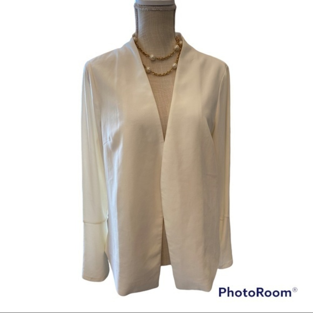Adrianna Papell Gorgeous Ivory white blazer‎ with angel cuffs L
